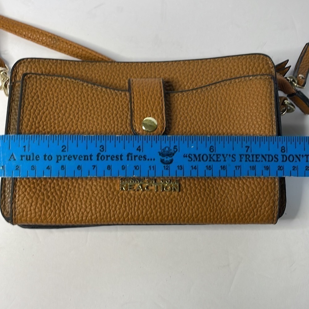 Kenneth Cole Vegan Pebble Leather Butterscotch Crossbody - Picture 8 of 9